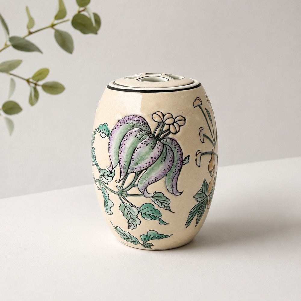 Vintage Macau Hand Painted Porcelain Ginger Jar Floral Chinoiserie Decorative